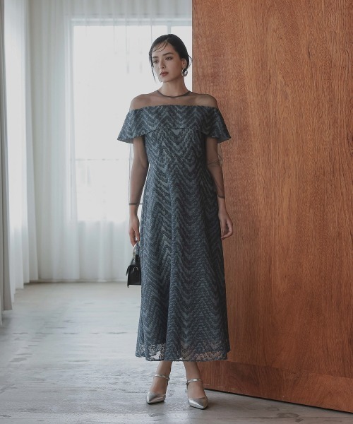 Callarus（カラルス）の「カットブローシェレースデザインワンピースドレス〔Callarus〕（ドレス・レディース・グレー/ベージュ/ブルーグレー・M/LL/L）」の4枚目の写真