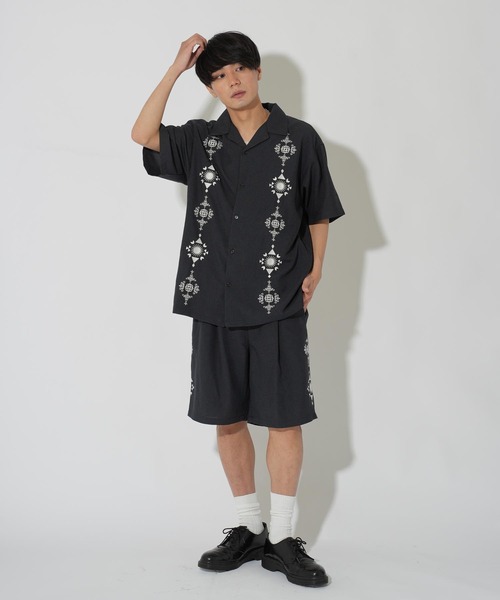【boohoo】アップリケドロップクロッチTシャツ＆ショーツセット boohoo》アップリケドロップクロッチTシャツ＆ショーツセット