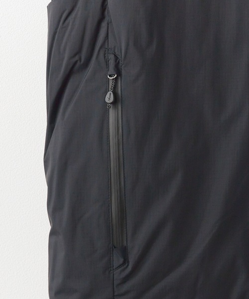NANGA(ナンガ)の「NANGA/ナンガ AURORA TEX STAND COLLAR DOWN VEST ダウンベスト(ダウンベスト・メンズ・ブラック・XL/M)」の21枚目の写真