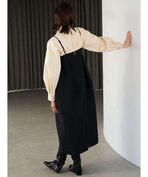 ELENDEEK（エレンディーク）の「ラウンドキャミワンピース（ワンピース・レディース・ライトグレー/ブラック・01/02）」の5枚目の写真