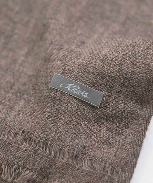 KHATA（カタ）の「[KHATA] CASHMERE MIX STOLE / カシミアウールストール（マフラー・メンズ・ライトブラウン/チャコールグレー・FREE）」の4枚目の写真