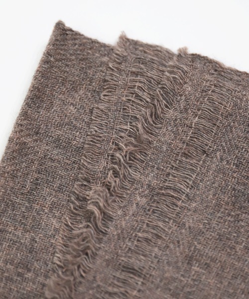 KHATA（カタ）の「[KHATA] CASHMERE MIX STOLE / カシミアウールストール（マフラー・メンズ・ライトブラウン/チャコールグレー・FREE）」の5枚目の写真