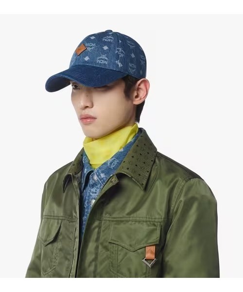 MCM（エムシーエム）の「クラシック キャップ - モノグラム デニムジャカード（キャップ・メンズ・ブルー・ONE SIZE）」の4枚目の写真