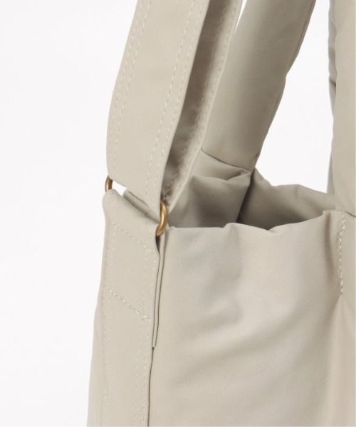 LBC(エルビーシー)の「合皮パフ2WAYトートバッグ(ショルダーバッグ・レディース・カーキブラウン/グリーン/ダークブラウン・FREE)」の12枚目の写真