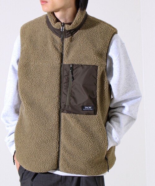 TAION（タイオン）の「【2WAYで着回せる】【UNISEX】GLOSTER配色別注 TAIONボア×ダウンベスト（ダウンベスト・メンズ・ブラック/ダークベージュ/アイボリー・XL/L/M）」の15枚目の写真