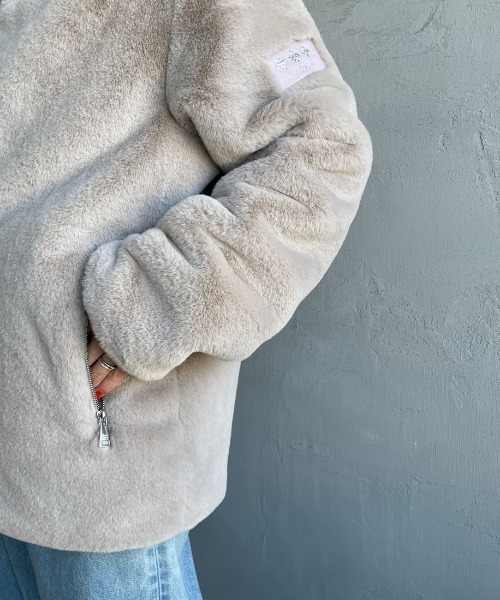 TATRAS（タトラス）の「[TATRAS/タトラス] ASTONI ファーブルゾン（ブルゾン・レディース・ライトグレー/ブラック・3/2/4）」の14枚目の写真