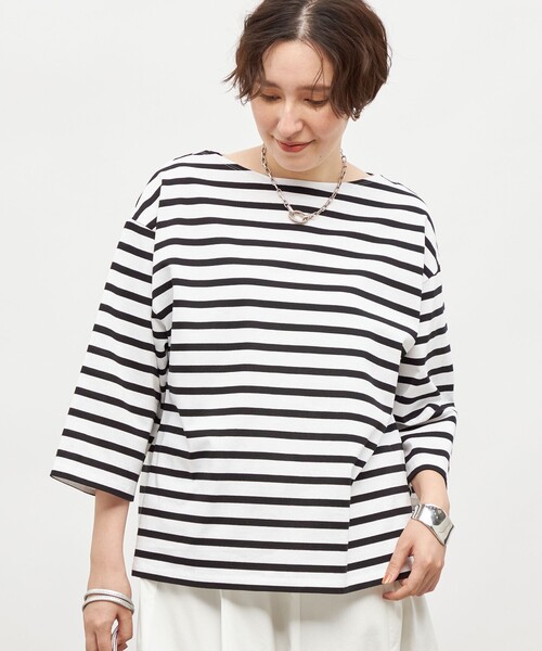 NOLLEY’S(ノーリーズ)の「【MD 二見☆別注】oversized cotton T-shirt(Tシャツ/カットソー・レディース・ダークグリーン/ブラック/オフホワイト/ブルー系その他7/ホワイト系その他4・FREE)」の1枚目の写真