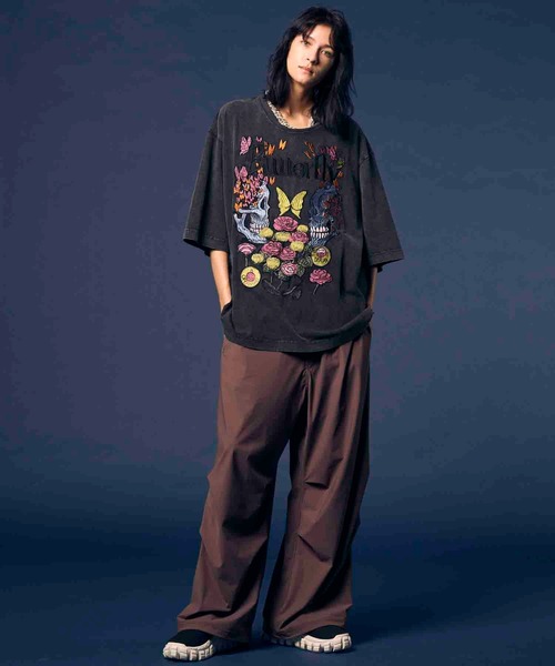 MAISON SPECIAL(メゾンスペシャル)の「《UNISEX》Various Artists Embroidery Prime-Over Crew Neck T-Shirt/アーティスト刺繍プライムオーバークルーネックTシャツ【MAISON SPECIAL/メゾンスペシャル】(Tシャツ/カットソー・メンズ・その他8/その他10/その他5/その他1/その他3/その他6/その他4/その他7/その他9/その他2・1/2/0)」の15枚目の写真