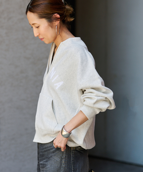 FRAMeWORK（フレームワーク）の「Champion/チャンピオン 別注REVERSE WEAVE11.5OZロゴハーフジップ（スウェット・レディース・チャコールグレー/アイボリー・FREE）」の3枚目の写真