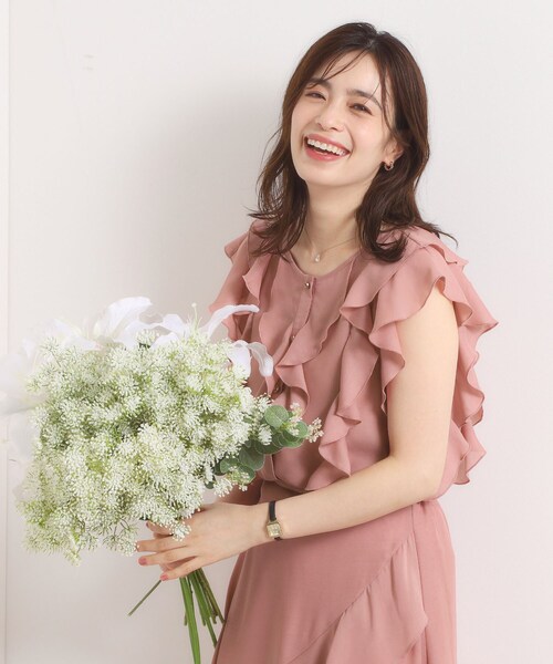 ITS'DEMO（イッツデモ）の「【手洗い可／セットアップ可】シアーフリルブラウス（シャツ/ブラウス・レディース・ダークブラウン/ブラック/ベビーピンク・00）」の16枚目の写真