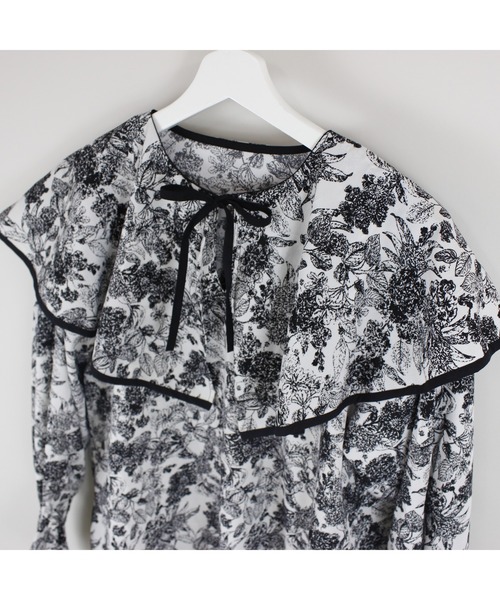 maarook（マルーク）の「ノスタルジックＰＴケープ衿ブラウス（シャツ/ブラウス・キッズ・ブラック・160cm/150cm/140cm）」の2枚目の写真