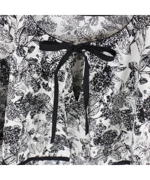 maarook（マルーク）の「ノスタルジックＰＴケープ衿ブラウス（シャツ/ブラウス・キッズ・ブラック・160cm/150cm/140cm）」の5枚目の写真