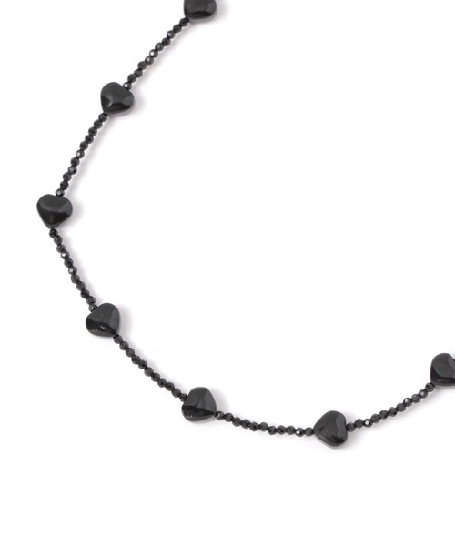 LOWRYS FARM（ローリーズファーム）の「トバシハートガラスネックレス　592313（ネックレス・レディース・ブラック/レッド/クリア・FREE）」の2枚目の写真