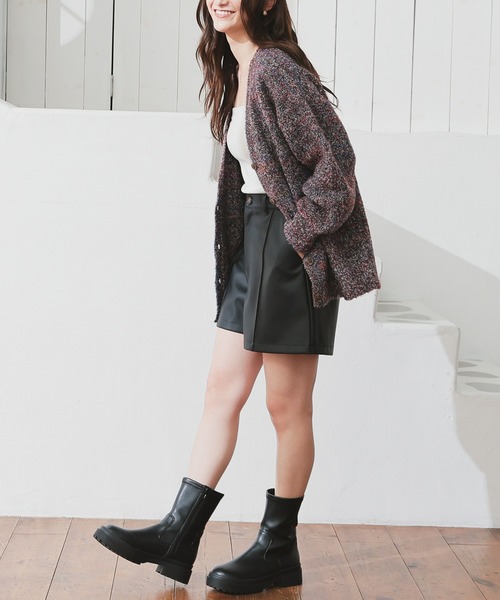 Honeys(ハニーズ)の「合皮ショートパンツ(その他パンツ・レディース・ブラック/ブラウン・L/SS/S/M/LL)」の5枚目の写真