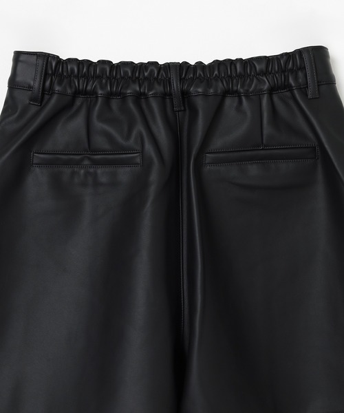 Honeys(ハニーズ)の「合皮ショートパンツ(その他パンツ・レディース・ブラック/ブラウン・L/SS/S/M/LL)」の15枚目の写真