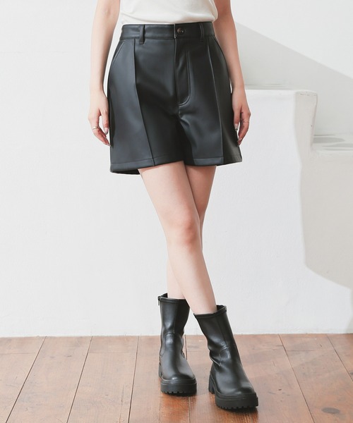 Honeys(ハニーズ)の「合皮ショートパンツ(その他パンツ・レディース・ブラック/ブラウン・L/SS/S/M/LL)」の20枚目の写真