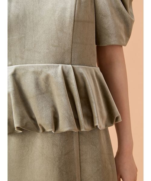 新品新作　リリーブラウン ペプラムベロアドレス LILY BROWN ドレス ペプラムベロアドレス : ZOZOTOWN Yahoo!店