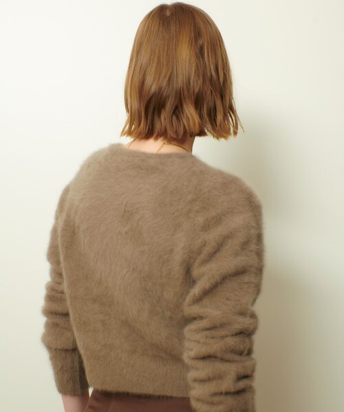 allureville(アルアバイル)の「カシミヤブレンドファー加工カーディガン(カーディガン/ボレロ・レディース・オフホワイト/モカ/オレンジ/グレー系その他・2)」の17枚目の写真