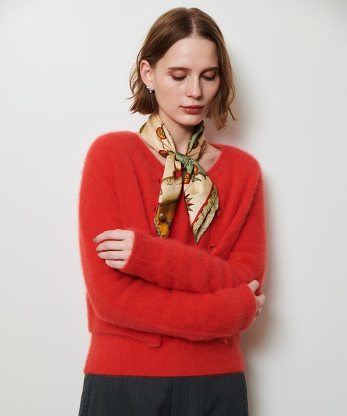 allureville(アルアバイル)の「カシミヤブレンドファー加工カーディガン(カーディガン/ボレロ・レディース・オフホワイト/モカ/オレンジ/グレー系その他・2)」の6枚目の写真