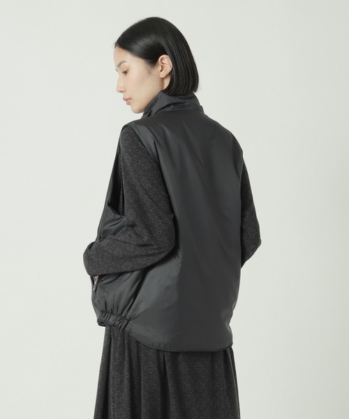 ZUCCa(ズッカ)の「パデットエアー / ベスト / S(ベスト・レディース・ブラック/ベージュ・M size)」の4枚目の写真