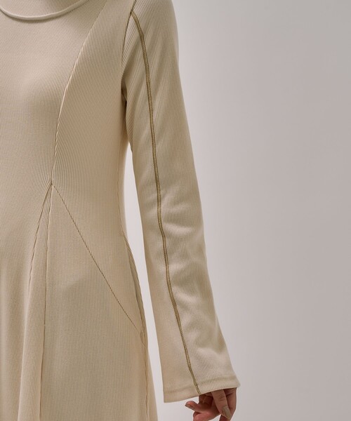 PUBLIC TOKYO(パブリックトウキョウ)の「クリーンリブフレアワンピ(ワンピース・レディース・ホワイト/ブラック・1/2)」の11枚目の写真