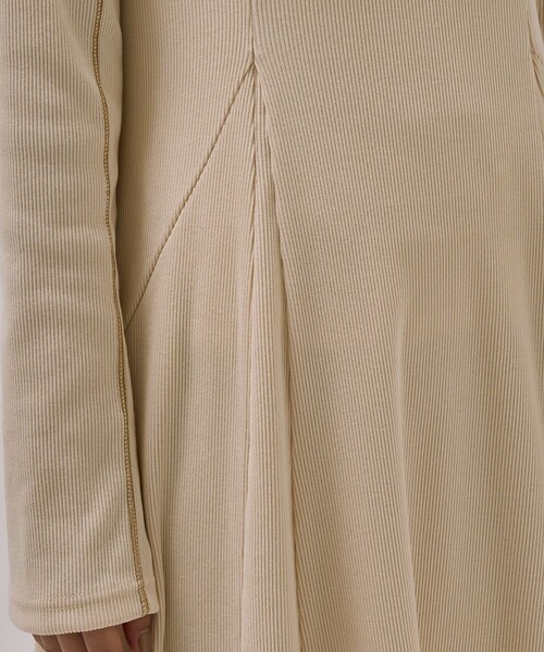 PUBLIC TOKYO(パブリックトウキョウ)の「クリーンリブフレアワンピ(ワンピース・レディース・ホワイト/ブラック・1/2)」の12枚目の写真