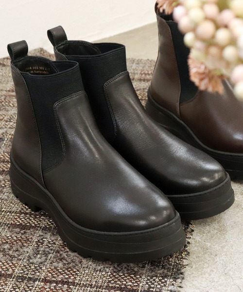 あしながおじさん（アシナガオジサン）の「撥水│サイドゴアブーツ　1610049（ブーツ・レディース・ブラック/ダークブラウン・23cm/23.5cm/24cm/24.5cm/22.5cm）」の2枚目の写真