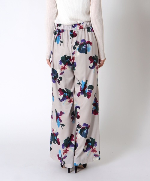 Jines（ジネス）の「ペイントフラワープリントパンツ（その他パンツ・レディース・ネイビー/グレー/ライトベージュ・38）」の19枚目の写真