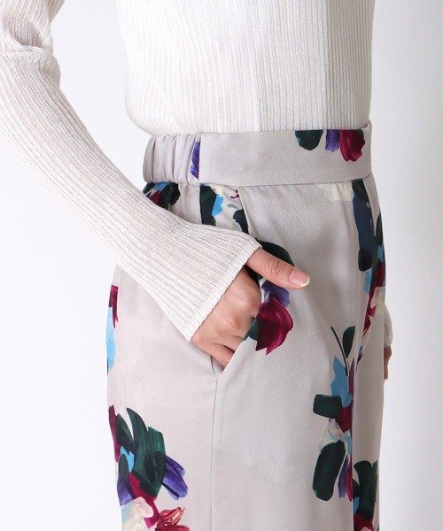 Jines（ジネス）の「ペイントフラワープリントパンツ（その他パンツ・レディース・ネイビー/グレー/ライトベージュ・38）」の21枚目の写真