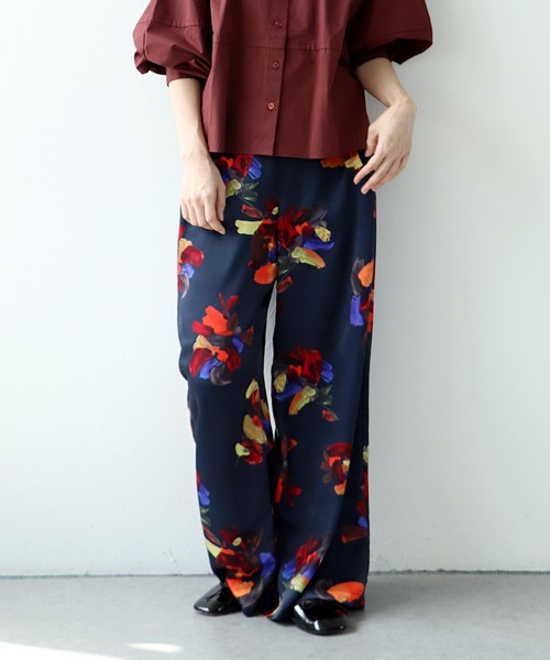 Jines（ジネス）の「ペイントフラワープリントパンツ（その他パンツ・レディース・ネイビー/グレー/ライトベージュ・38）」の14枚目の写真