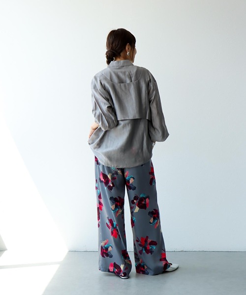 Jines（ジネス）の「ペイントフラワープリントパンツ（その他パンツ・レディース・ネイビー/グレー/ライトベージュ・38）」の9枚目の写真