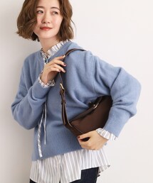 フラップヒネリムーンショルダー