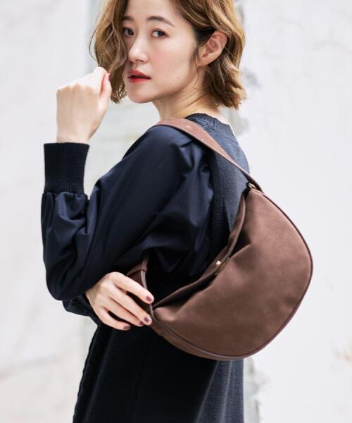 grove（グローブ）の「フラップヒネリムーンショルダー（ショルダーバッグ・レディース・ブラック/ブラウン系その他4・00）」の12枚目の写真