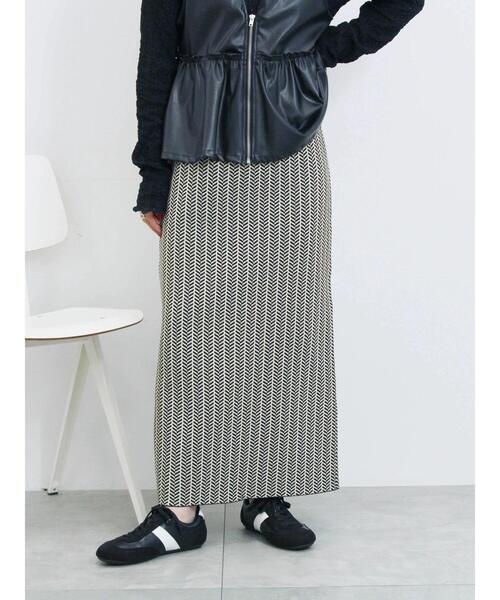 Samansa Mos2 blue（サマンサモスモスブルー）の「ニットストレートスカート（スカート・レディース・ブラック/ライトベージュ/マスタード・F）」の4枚目の写真