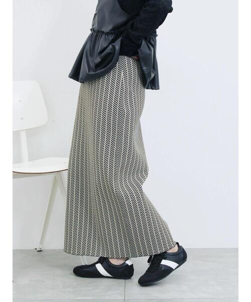 Samansa Mos2 blue（サマンサモスモスブルー）の「ニットストレートスカート（スカート・レディース・ブラック/ライトベージュ/マスタード・F）」の16枚目の写真