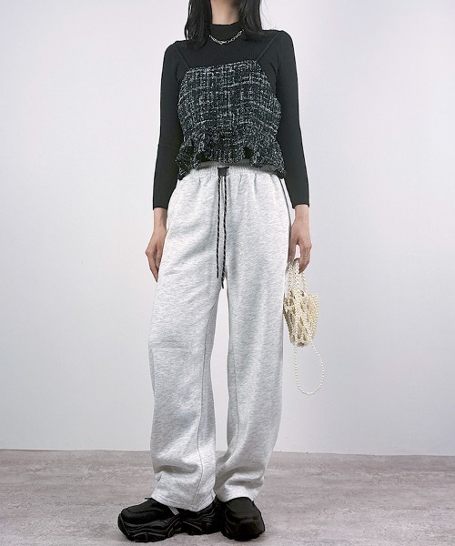 CLOTHY(クロシィ)の「【あったか裏ボアシリーズ】裏ボアスウェットバレルパンツ(スウェットパンツ・レディース・チャコールグレー/グレー/ブラック/ライトグレー・MEDIUM/LARGE)」の21枚目の写真