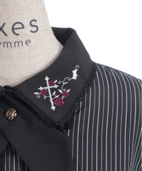 【希少】GUCCI ローズ刺繍　シャツ axes femme（アクシーズファム）の「クロスローズ刺繍ブラウス（シャツ