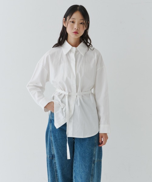 NUJOH（ヌゾ）の「Essential Oversized Shirt / エッセンシャルオーバーサイズシャツ（シャツ/ブラウス・レディース・ブルー/ブラック/ホワイト・FREE）」の19枚目の写真