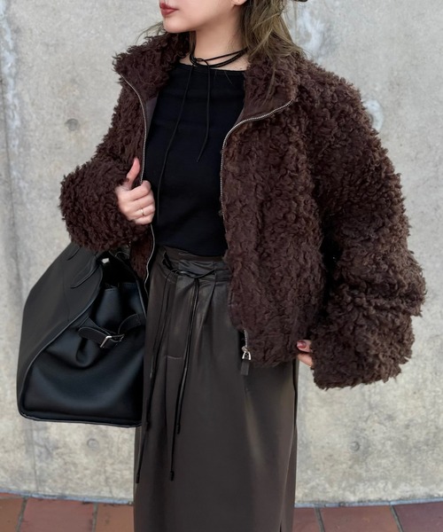 LAULEN（ローレン）の「stand collar boa zip up short blouson /スタンドカラーボアジップアップショートブルゾン（ブルゾン・レディース・ブラウン/グレー・FREE）」の7枚目の写真