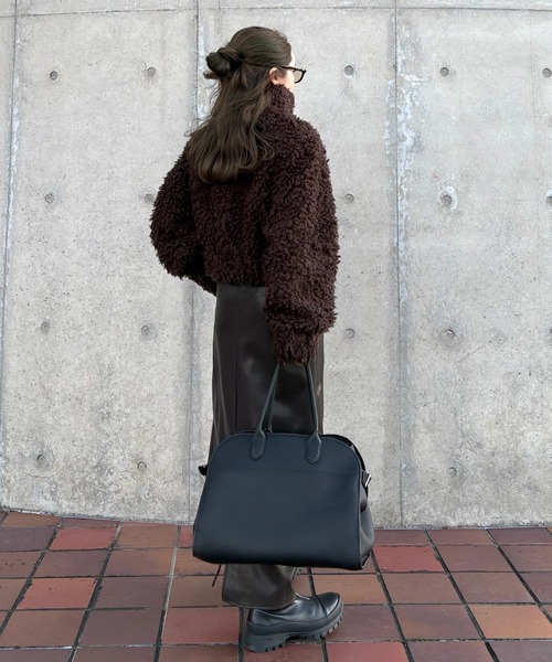 LAULEN（ローレン）の「stand collar boa zip up short blouson /スタンドカラーボアジップアップショートブルゾン（ブルゾン・レディース・ブラウン/グレー・FREE）」の3枚目の写真