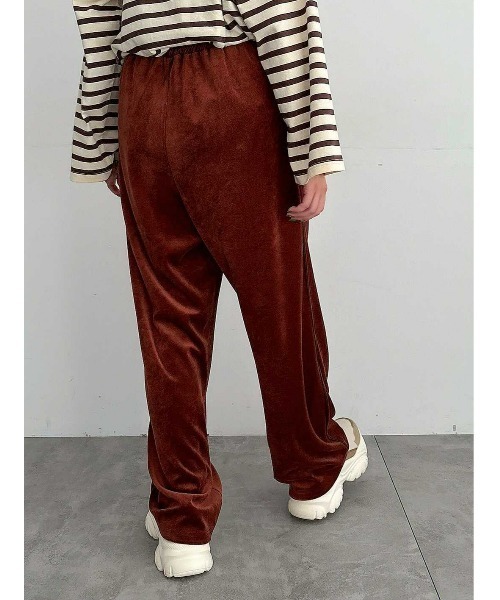 SM2（エスエムツー）の「ラビットベロアイージーパンツ（その他パンツ・レディース・ブラック/グレー/ブラウン/ダークオレンジ・F）」の6枚目の写真