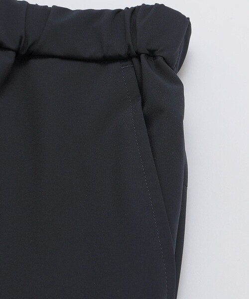 SHIPS Colors（シップス カラーズ）の「SHIPS Colors:〈撥水・防風・洗濯機可能〉3レイヤー ライト イージーパンツ（その他パンツ・メンズ・ブラック/ダークグレー/ネイビー・MEDIUM/LARGE/X-LARGE）」の10枚目の写真