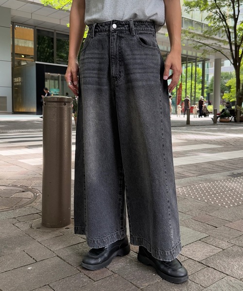 UNDERSTATEMENTs（アンダーステイトメント）の「【ユニセックス】ヴィンテージブラストワイドデニムパンツ（デニムパンツ・メンズ・ブルー/ブラック・SMALL/LARGE/MEDIUM）」の4枚目の写真