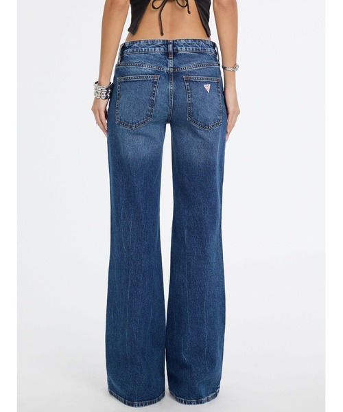 Guess(ゲス)の「GUESS Originals Flared デニムパンツ ワイドジーンズ(デニムパンツ・レディース・ダークインディゴブルー・27inch/24inch/26inch)」の4枚目の写真