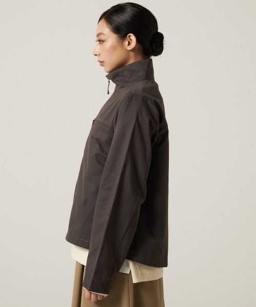 Eddie Bauer(エディーバウアー)の「シンセティック ブリーザブル ジャケット(ブルゾン・レディース・ライトベージュ/ダークカーキ/チャコールグレー・XL/L/S/M)」の11枚目の写真