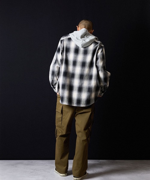 NUMBER (N)INE（ナンバーナイン）の「BRUSHED COTTON OMBRE PLAID FLANNEL HOODIE SHIRT / コットン オンブレー チェック ロゴ刺繍 フード シャツ（シャツ/ブラウス・メンズ・ベージュ/グレー・2/3/4）」の12枚目の写真