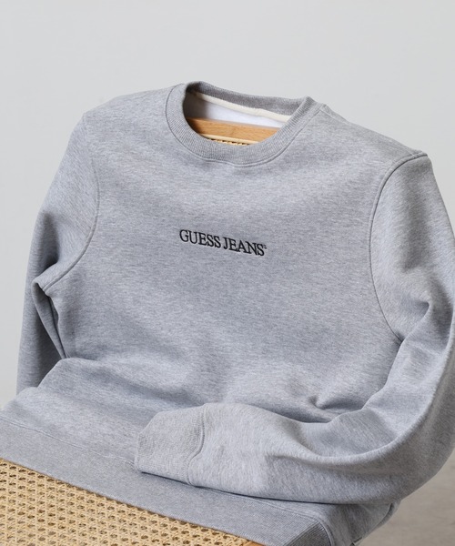 GUESS JEANS(ゲスジーンズ)の「GUESS JEANS GJ CN REG LOGO EMB SWEAT ゲス スウェット 長袖 ロゴ(スウェット・レディース・グレー/ブラック・M/S/XS)」の1枚目の写真