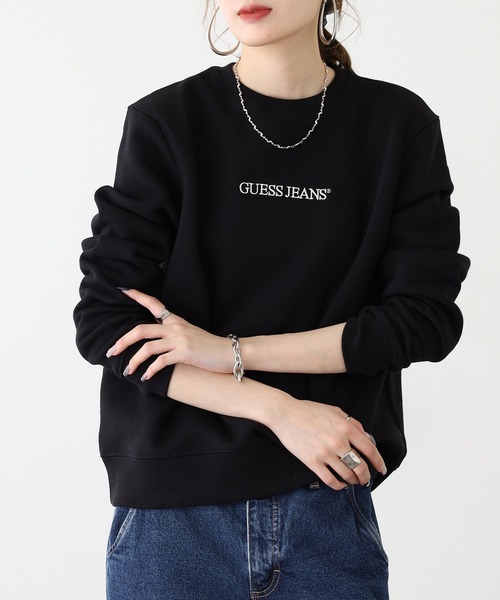 GUESS JEANS(ゲスジーンズ)の「GUESS JEANS GJ CN REG LOGO EMB SWEAT ゲス スウェット 長袖 ロゴ(スウェット・レディース・グレー/ブラック・M/S/XS)」の4枚目の写真