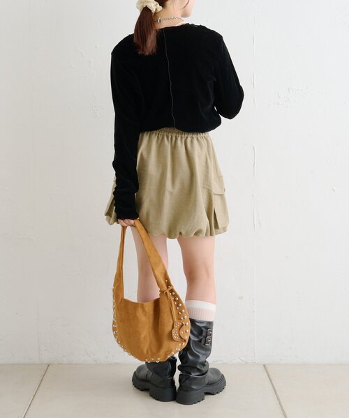 w closet（ダブルクローゼット）の「ベロアメロウトップス（Tシャツ/カットソー・レディース・ブラック/アイボリー/チャコールグレー/ピンク/ブラウン・FREE）」の8枚目の写真