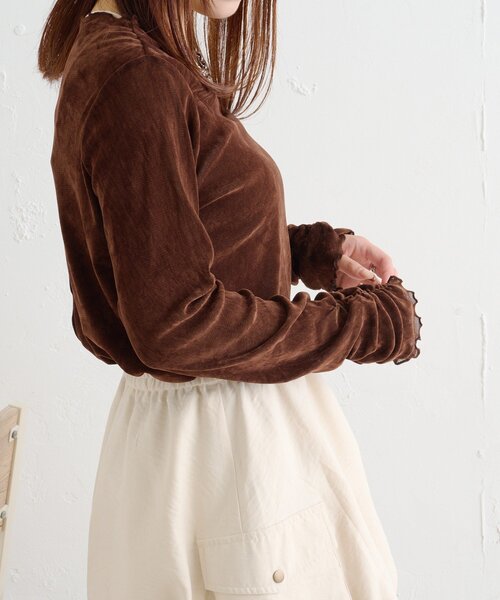 w closet（ダブルクローゼット）の「ベロアメロウトップス（Tシャツ/カットソー・レディース・ブラック/アイボリー/チャコールグレー/ピンク/ブラウン・FREE）」の18枚目の写真